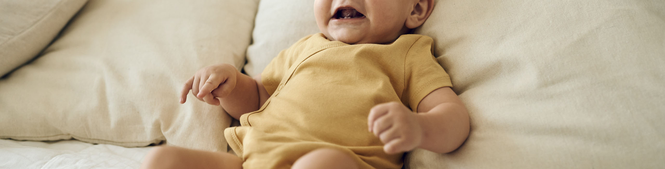 Бебето плаче по време на колики