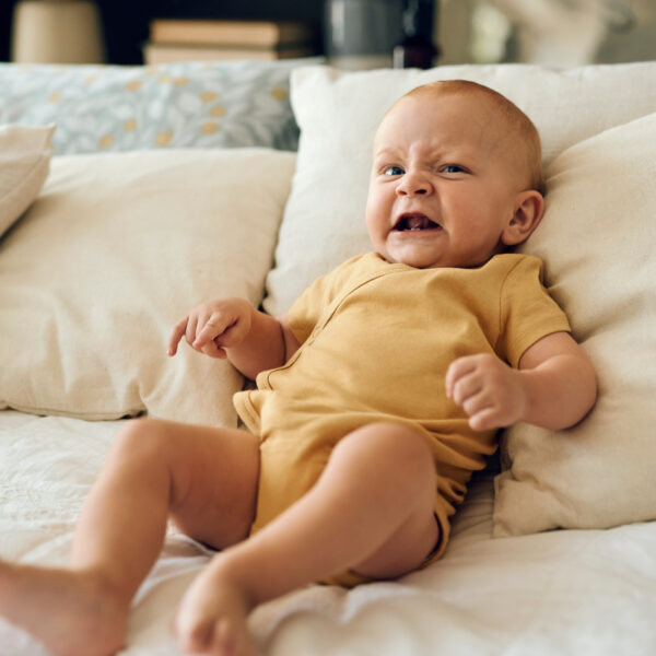 Бебешки плач по време на колики